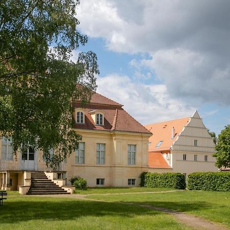 Gaestehaus Reckahn Der Rochow Akademie ภายนอก รูปภาพ