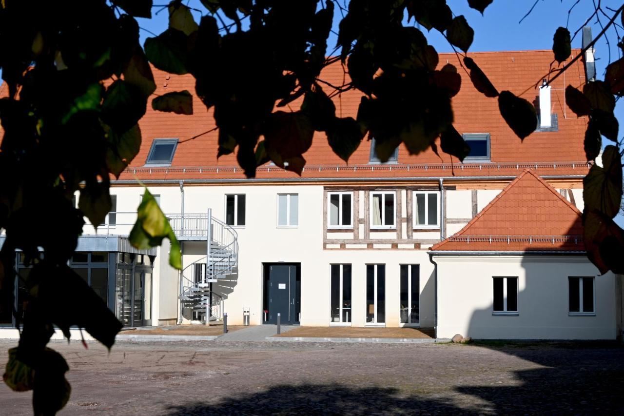 Gaestehaus Reckahn Der Rochow Akademie ภายนอก รูปภาพ