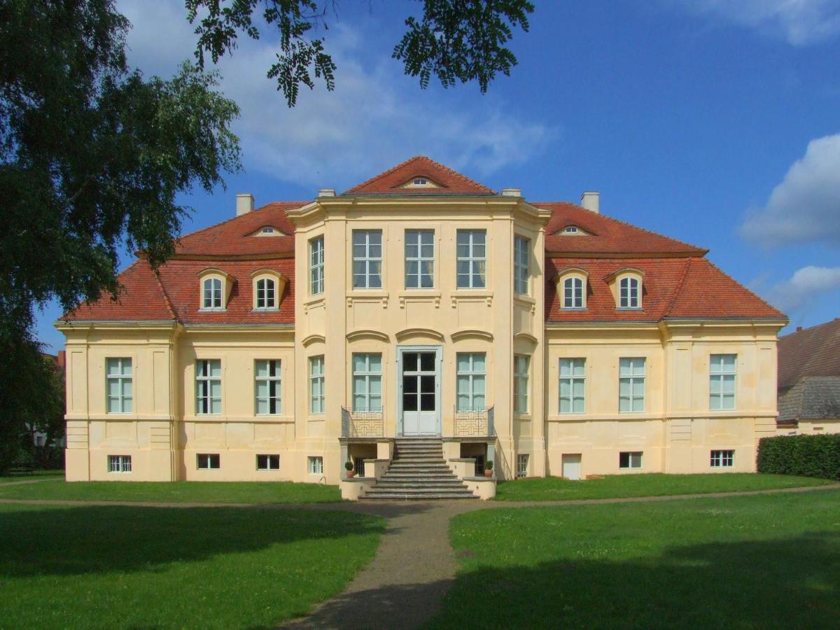 Gaestehaus Reckahn Der Rochow Akademie ภายนอก รูปภาพ
